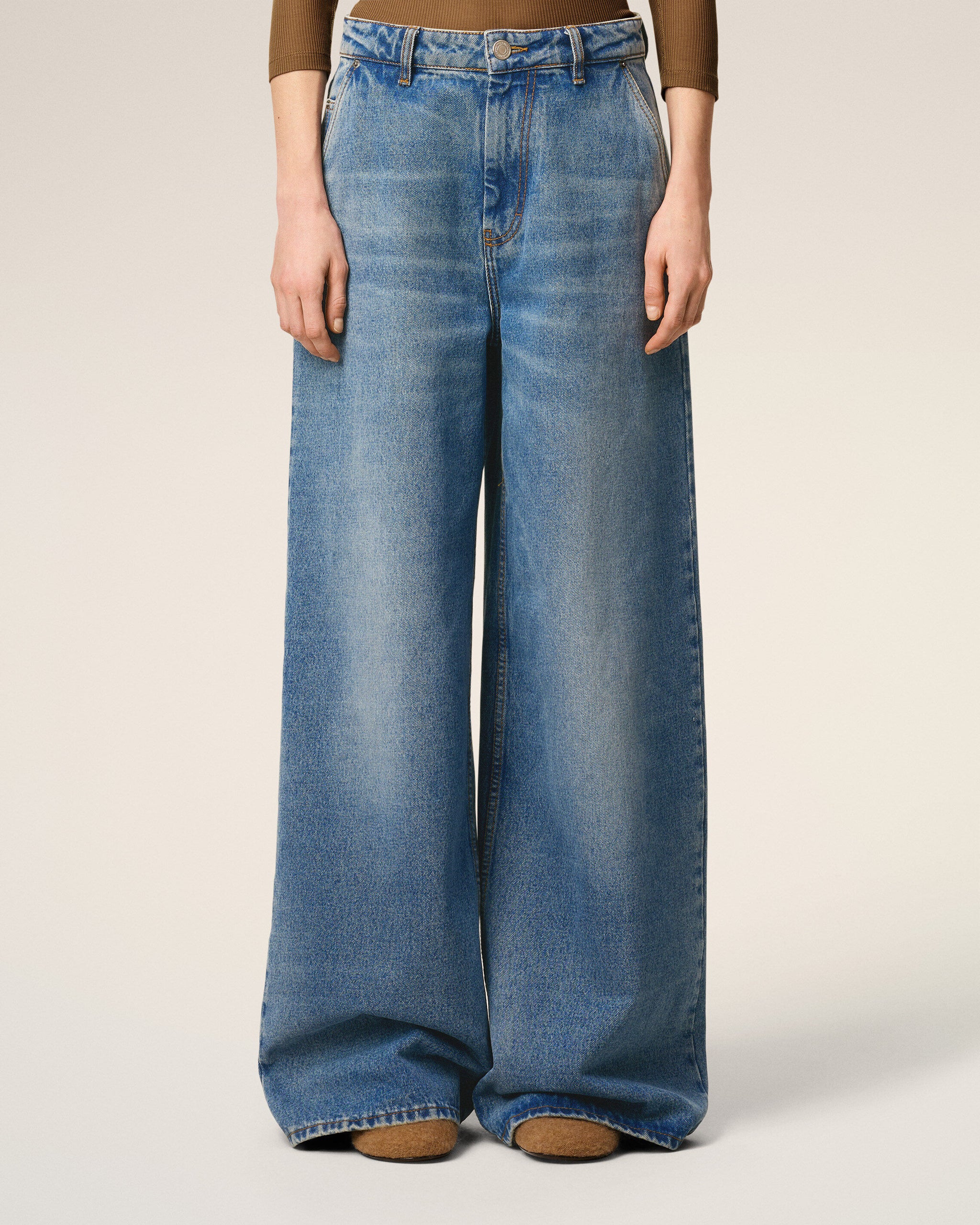 SUPER WIDE FIT JEANS - Image 3