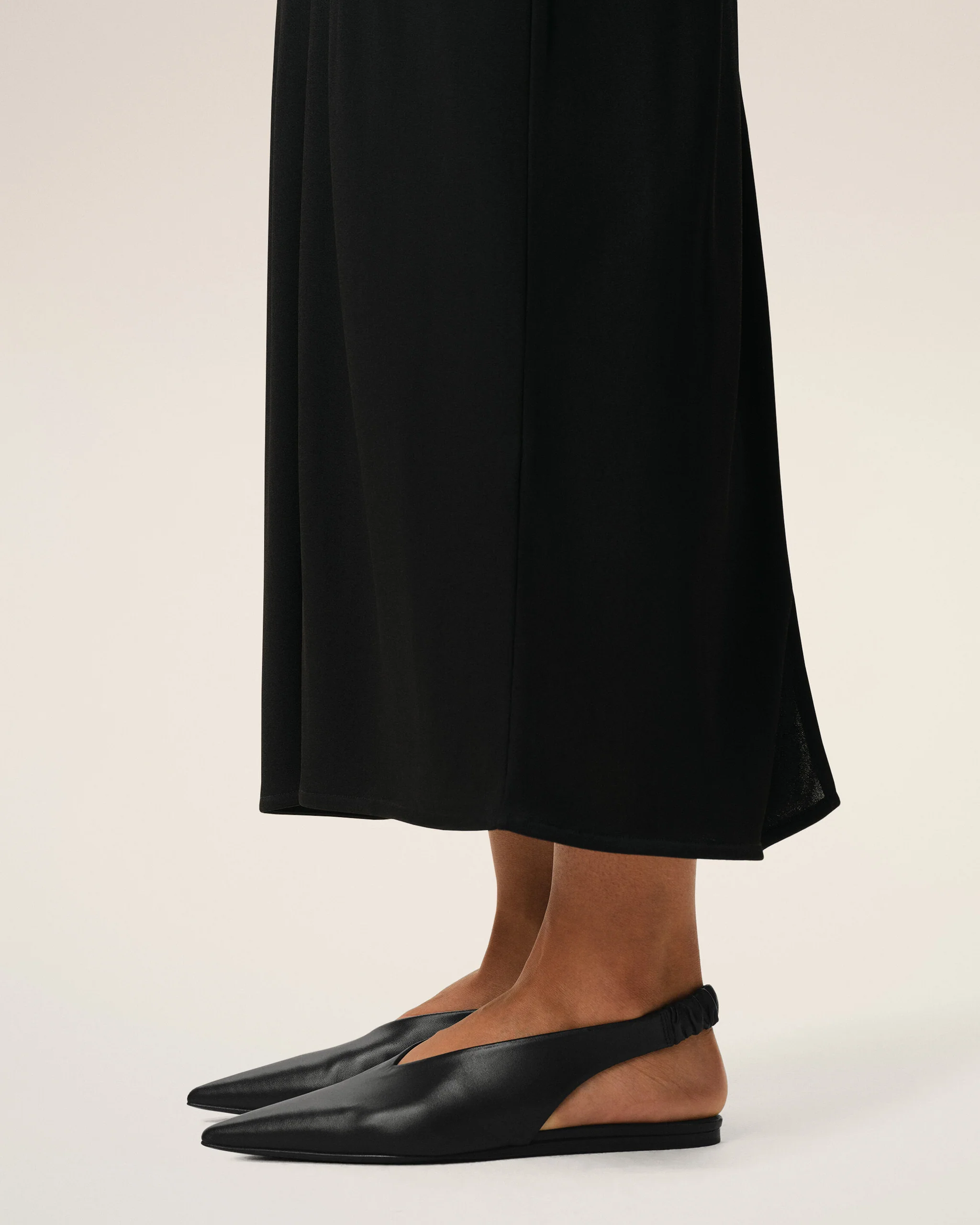 POINTED TOE SLINGBACKS - Image 2